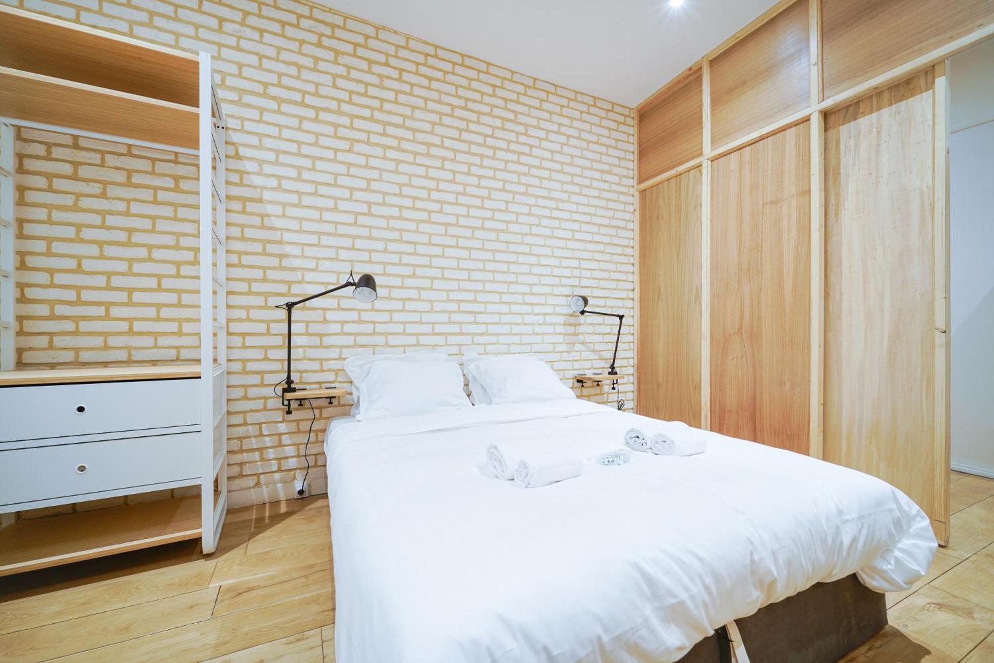 Parisuites Central Canal Saint Martin Luxe & Chic & Cosy ภายนอก รูปภาพ