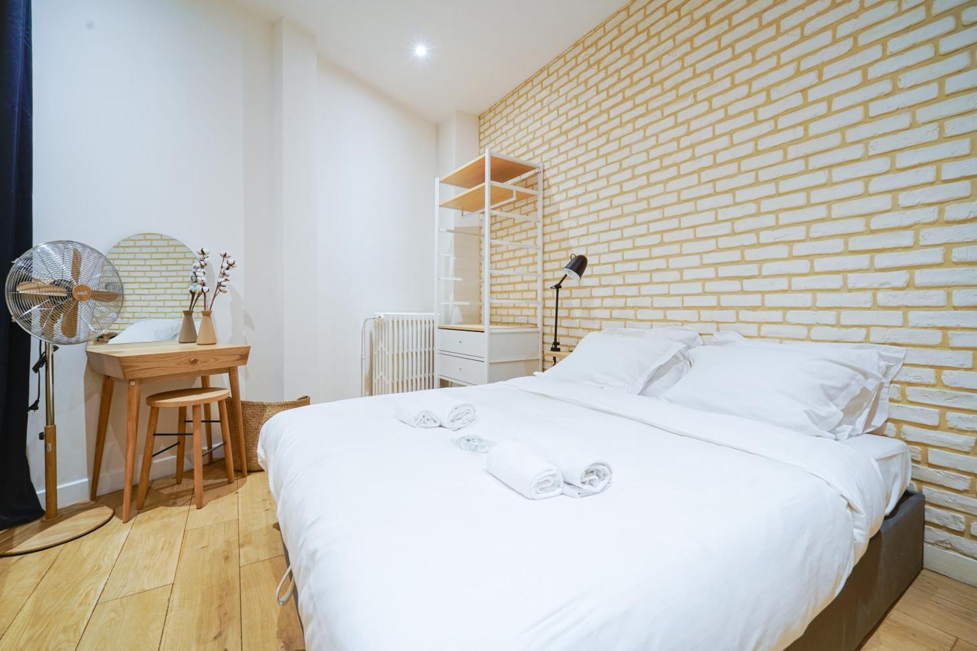 Parisuites Central Canal Saint Martin Luxe & Chic & Cosy ภายนอก รูปภาพ
